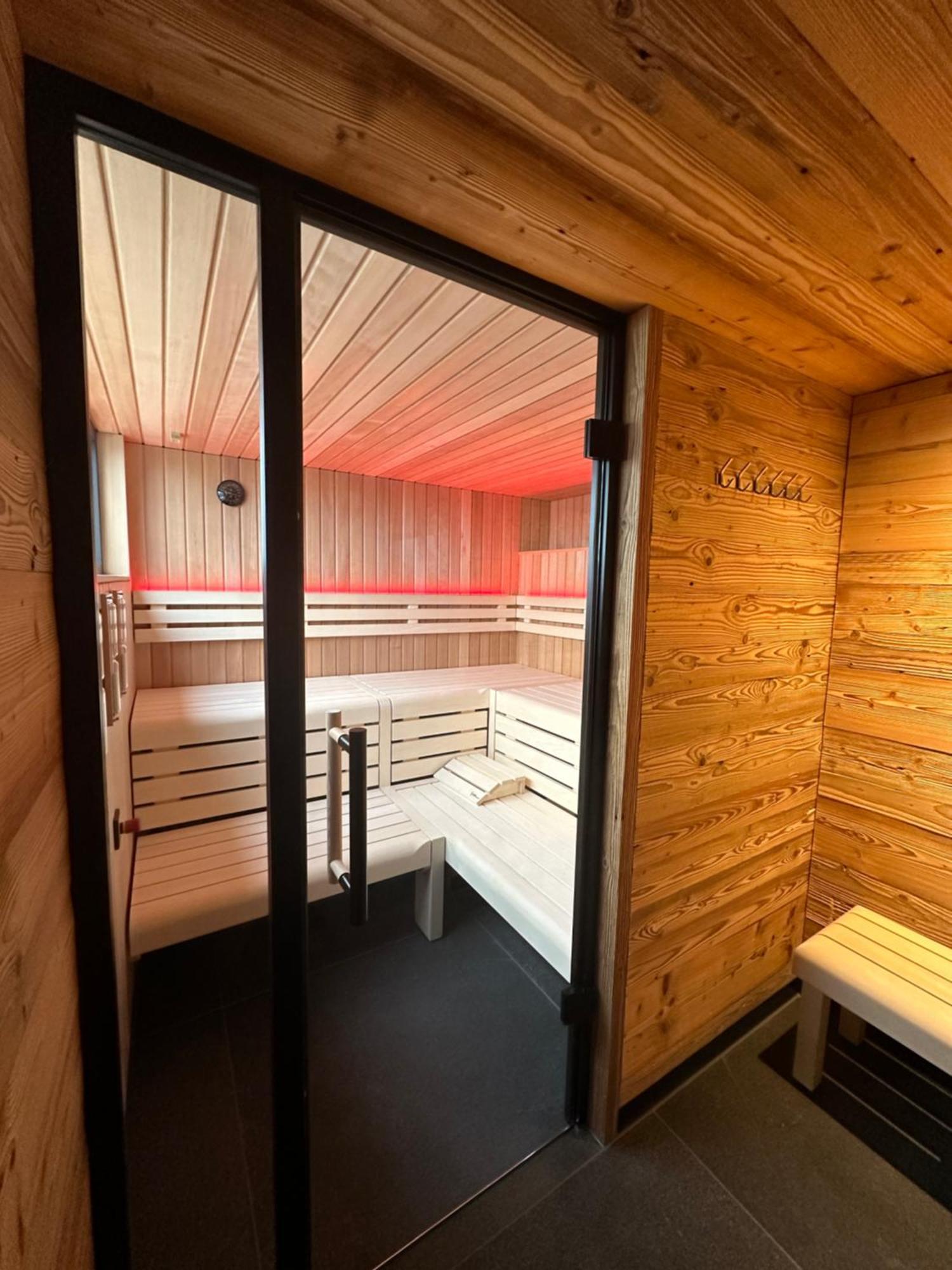 Schwimmendes Ferienhaus Silent Elsterheide Экстерьер фото