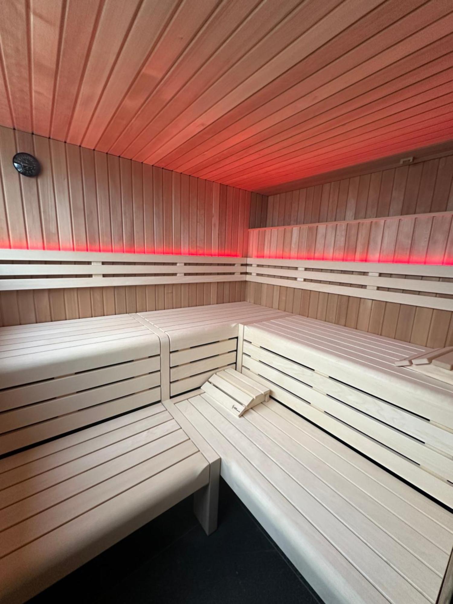 Schwimmendes Ferienhaus Silent Elsterheide Экстерьер фото